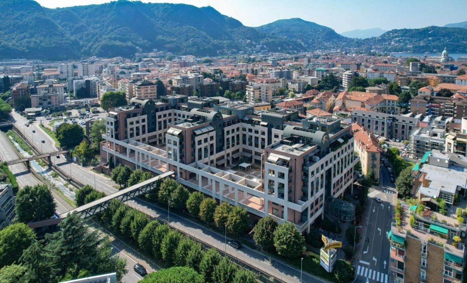 Bilocale Con Terrazzo E Box Auto Su Richiesta Leilighet Como Eksteriør bilde