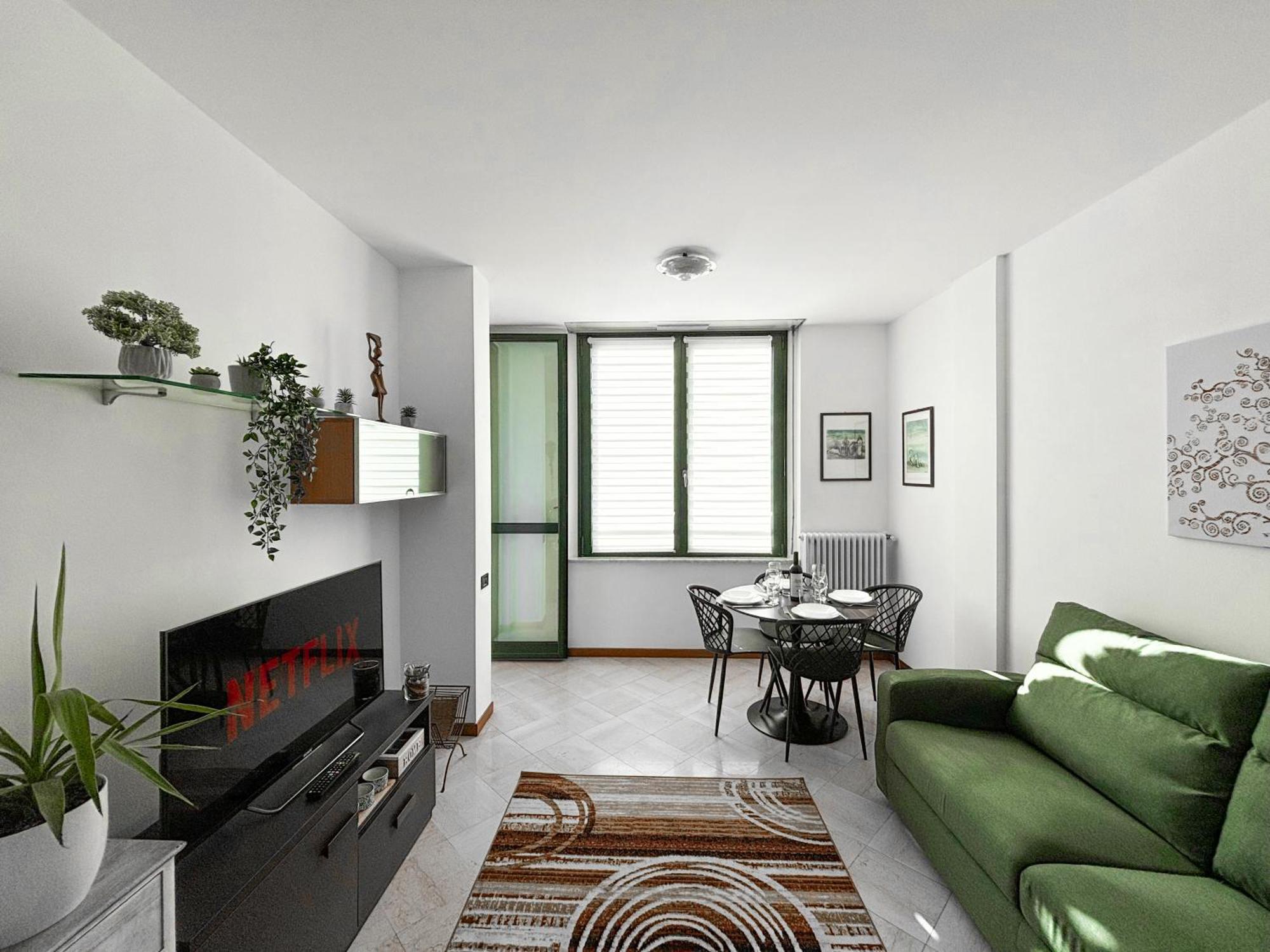 Bilocale Con Terrazzo E Box Auto Su Richiesta Leilighet Como Eksteriør bilde
